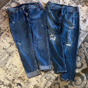 Silver Jeans, Lot of 2 Women’s skinny distressed jeans.   36/31 and 34/31 -W16